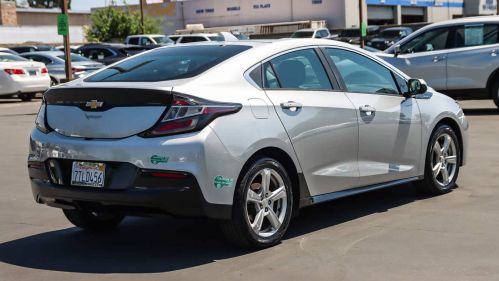 2017 Chevrolet VOLT - Images - 4