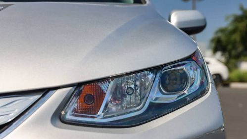 2017 Chevrolet VOLT - Images - 7