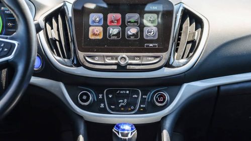 2017 Chevrolet VOLT - Images - 12