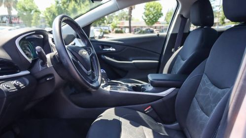 2017 Chevrolet VOLT - Images - 16