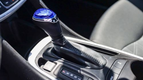 2017 Chevrolet VOLT - Images - 18