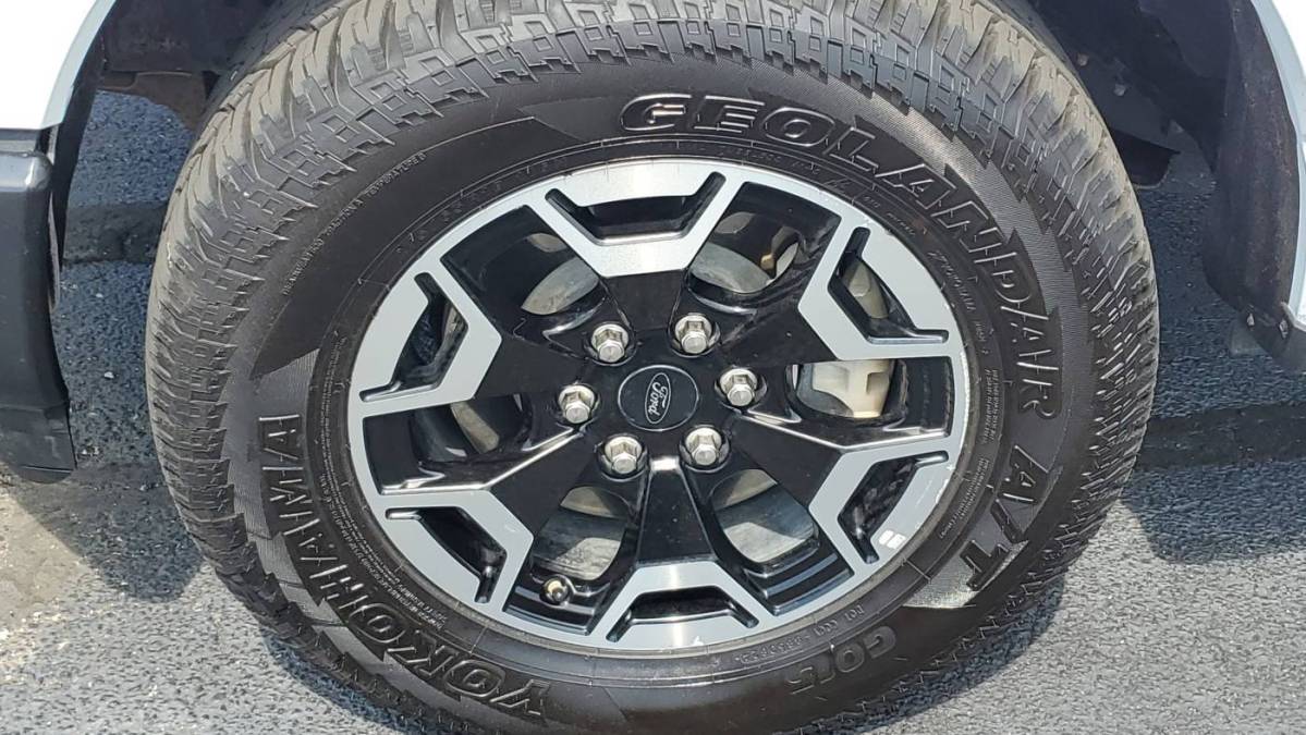 2022 Ford F-150 Lightning - Images - 5
