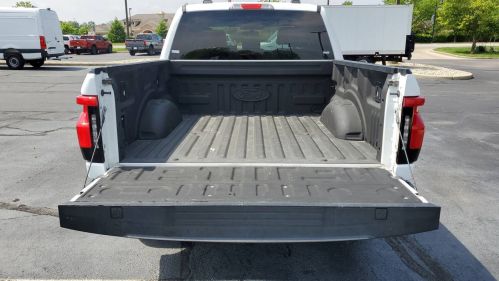 2022 Ford F-150 Lightning - Images - 11