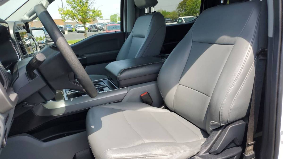 2022 Ford F-150 Lightning - Images - 20