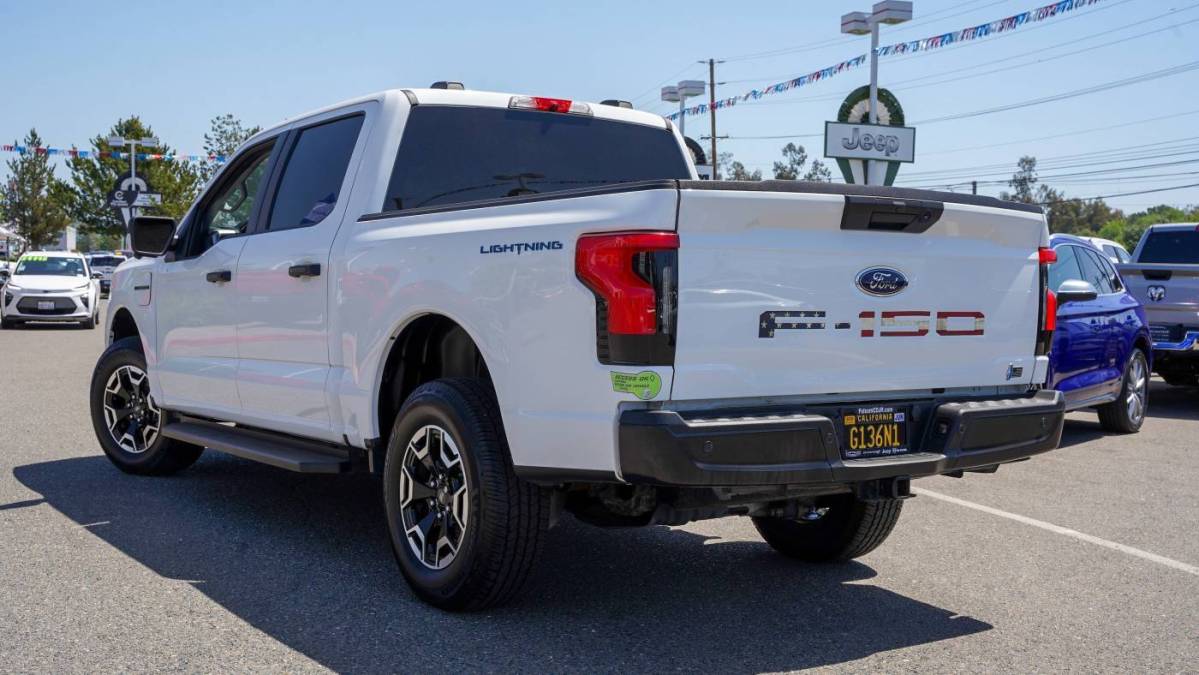 2022 Ford F-150 Lightning - Images - 7