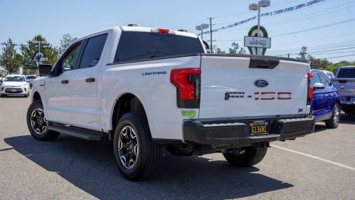 2022 Ford F-150 Lightning - Images - 7