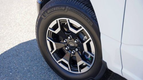2022 Ford F-150 Lightning - Images - 8