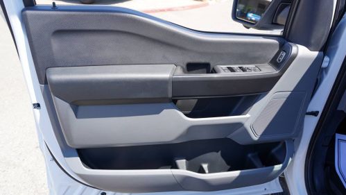 2022 Ford F-150 Lightning - Images - 9
