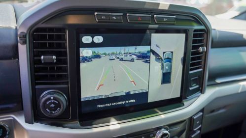2022 Ford F-150 Lightning - Images - 21