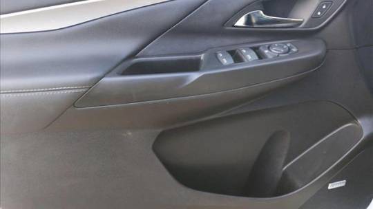 2023 Chevrolet Bolt - Images - 10