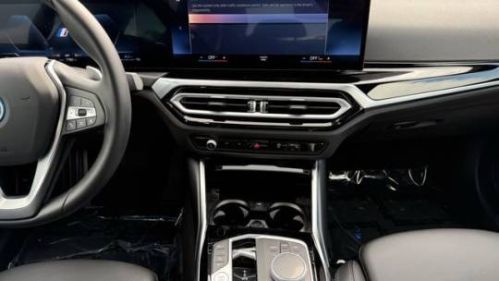 2024 BMW 3 Series - Images - 14