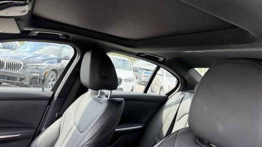 2024 BMW 3 Series - Images - 20