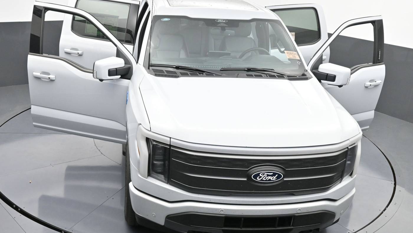 2025 Ford F-150 Lightning 1FT6W5L79SWG08114