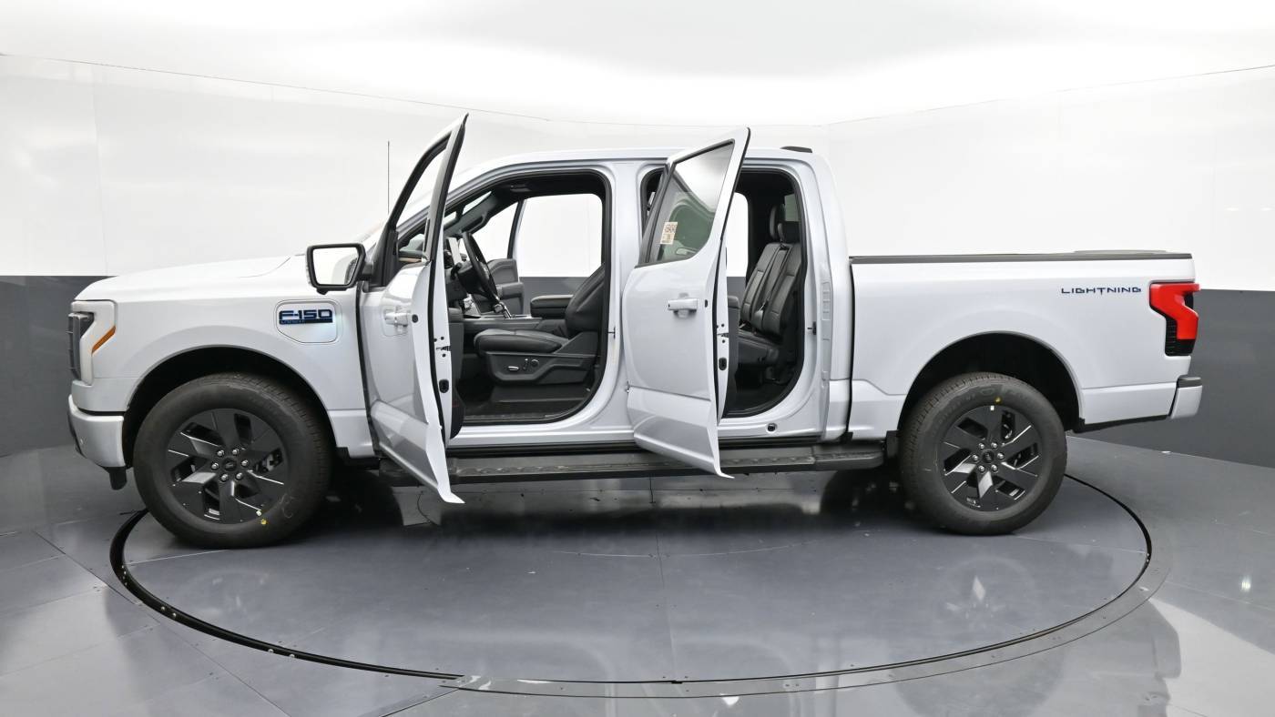 2025 Ford F-150 Lightning 1FT6W5L79SWG08114