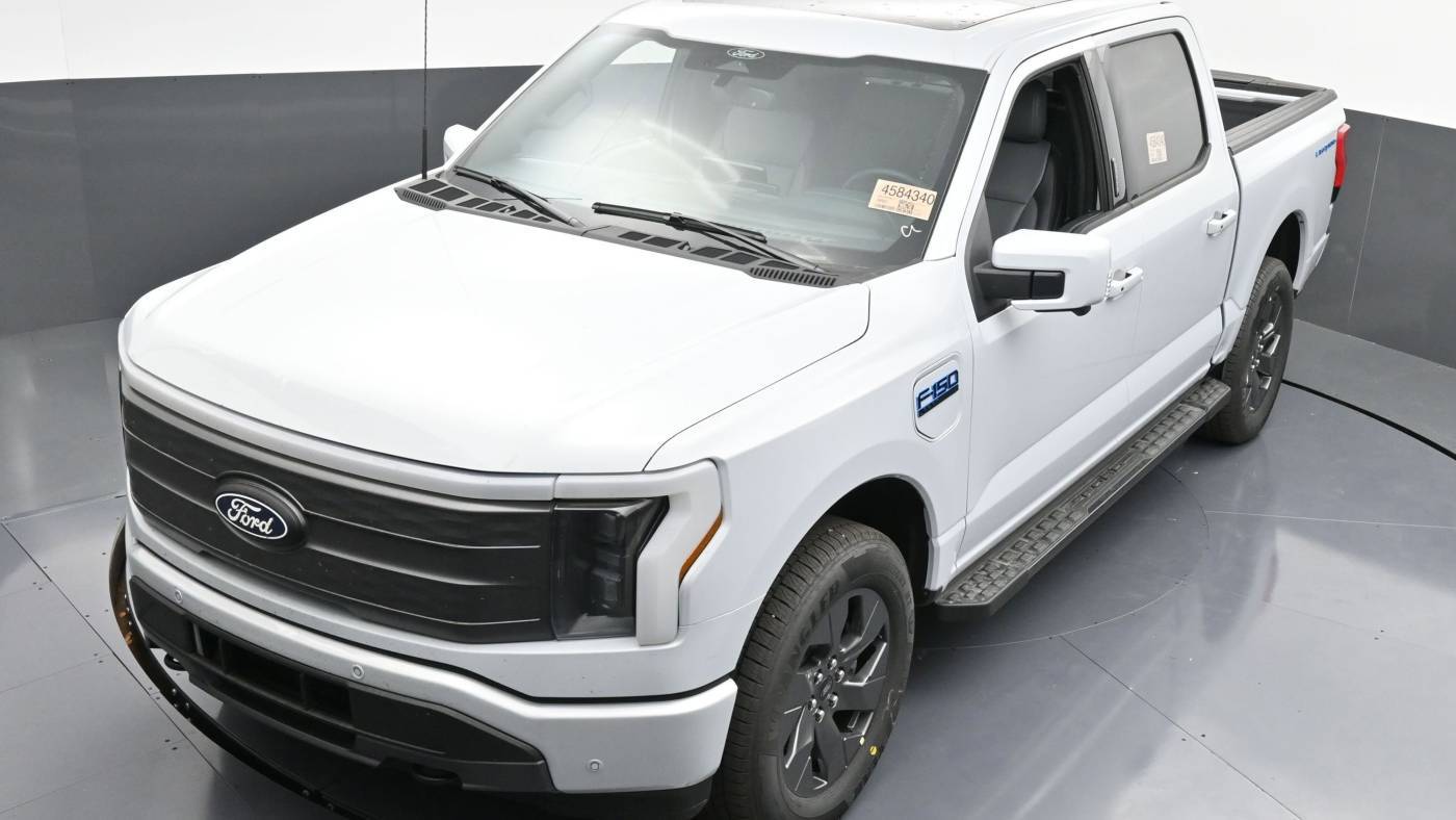 2025 Ford F-150 Lightning 1FT6W5L79SWG08114