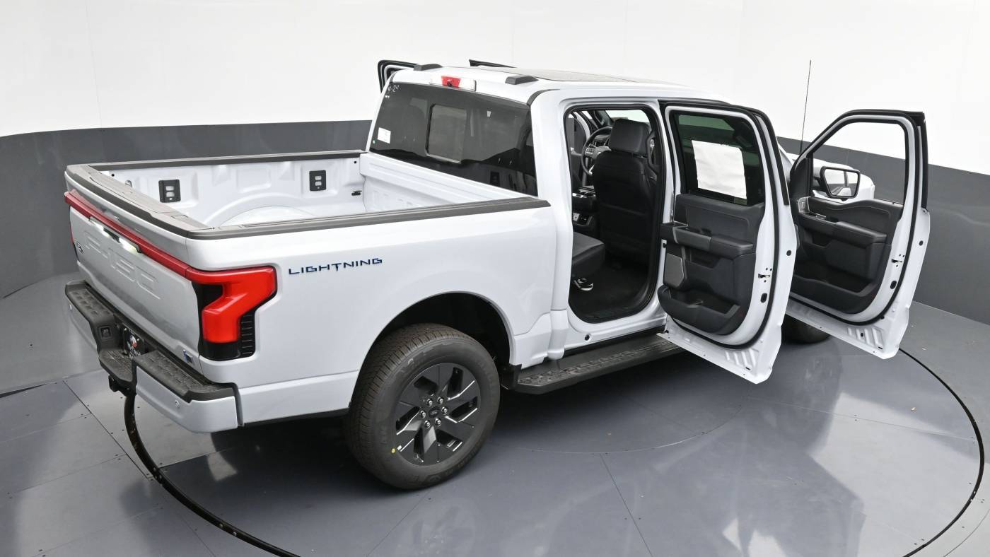 2025 Ford F-150 Lightning 1FT6W5L79SWG08114
