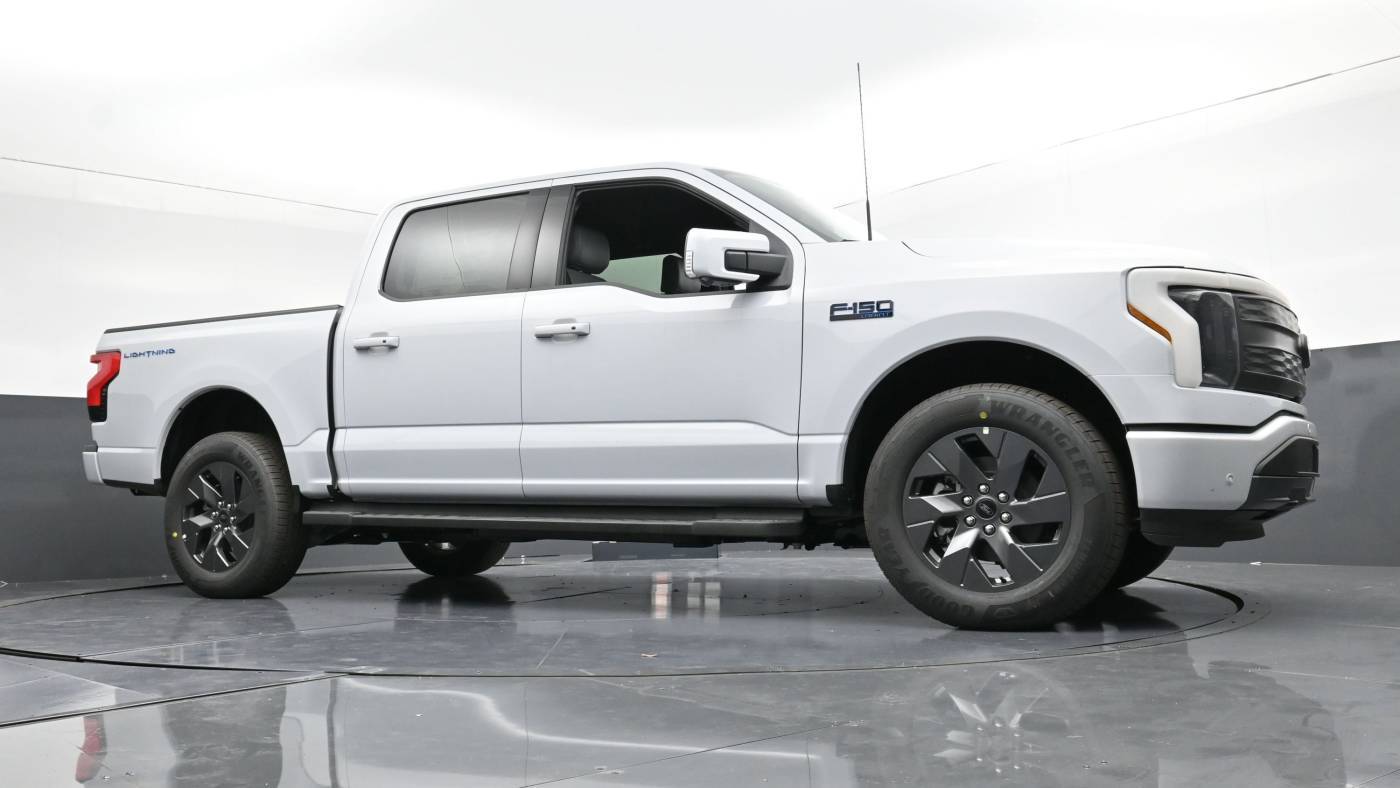 2025 Ford F-150 Lightning 1FT6W5L79SWG08114