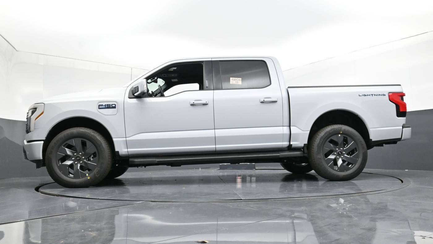 2025 Ford F-150 Lightning 1FT6W5L79SWG08114
