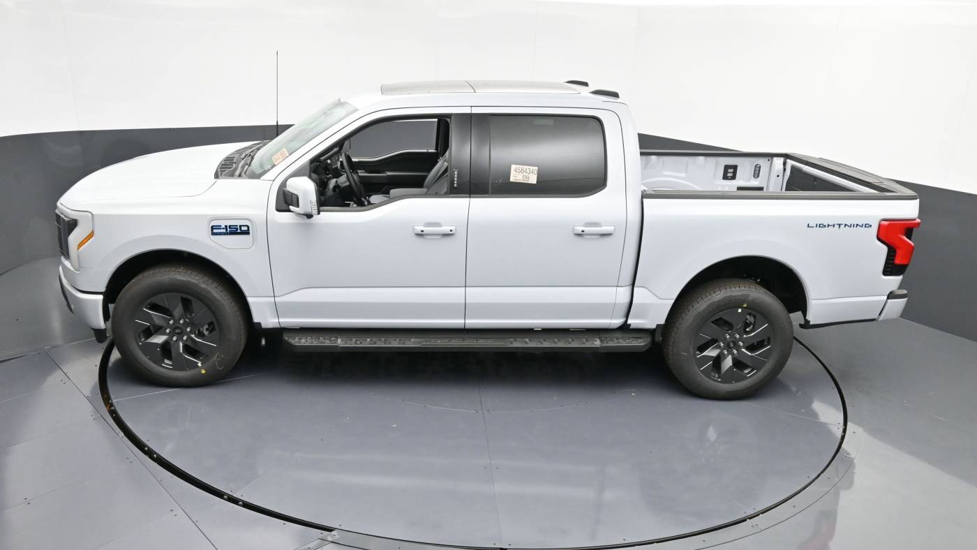 2025 Ford F-150 Lightning 1FT6W5L79SWG08114