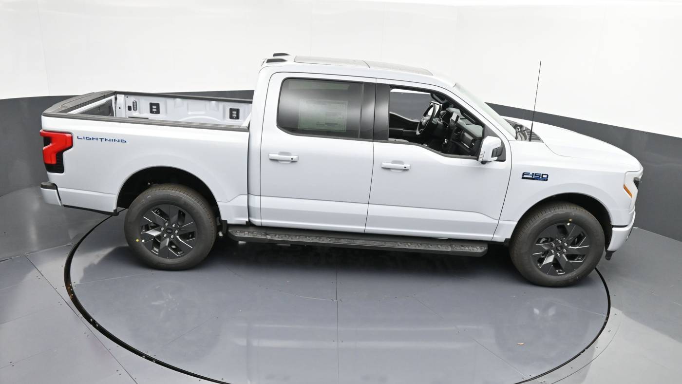 2025 Ford F-150 Lightning 1FT6W5L79SWG08114