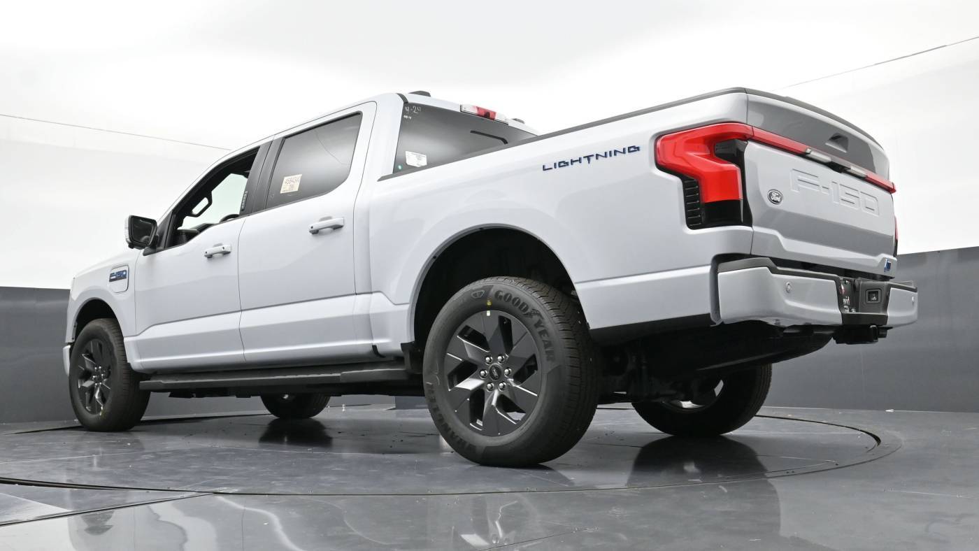 2025 Ford F-150 Lightning 1FT6W5L79SWG08114