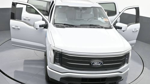 2025 Ford F-150 Lightning 1FT6W5L79SWG08114