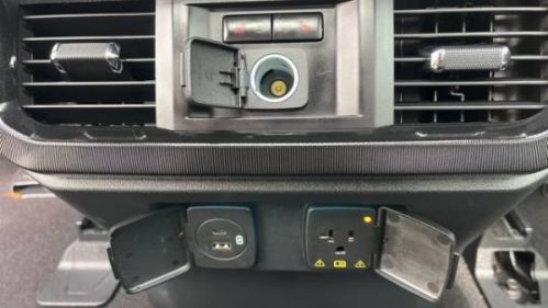 2023 Ford F-150 Lightning - Images - 15