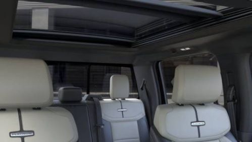 2025 Ford F-150 Lightning - Images - 22
