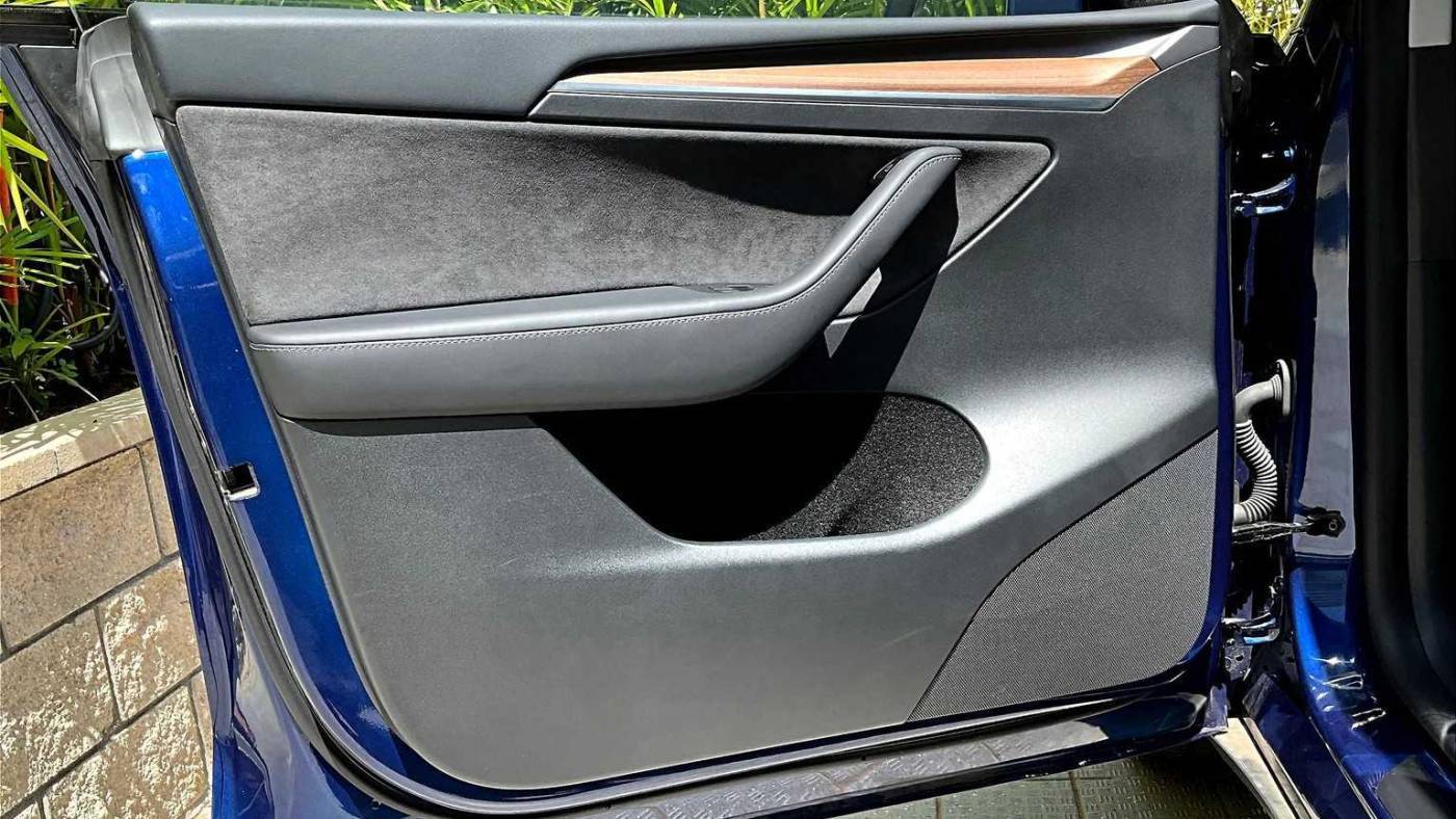 2023 Tesla Model Y 7SAYGAEE1PF939780