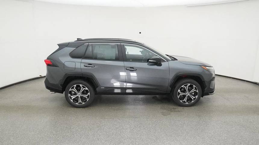 2025 Toyota RAV4 Plug-In Hybrid JTMEB3FV3SD257282
