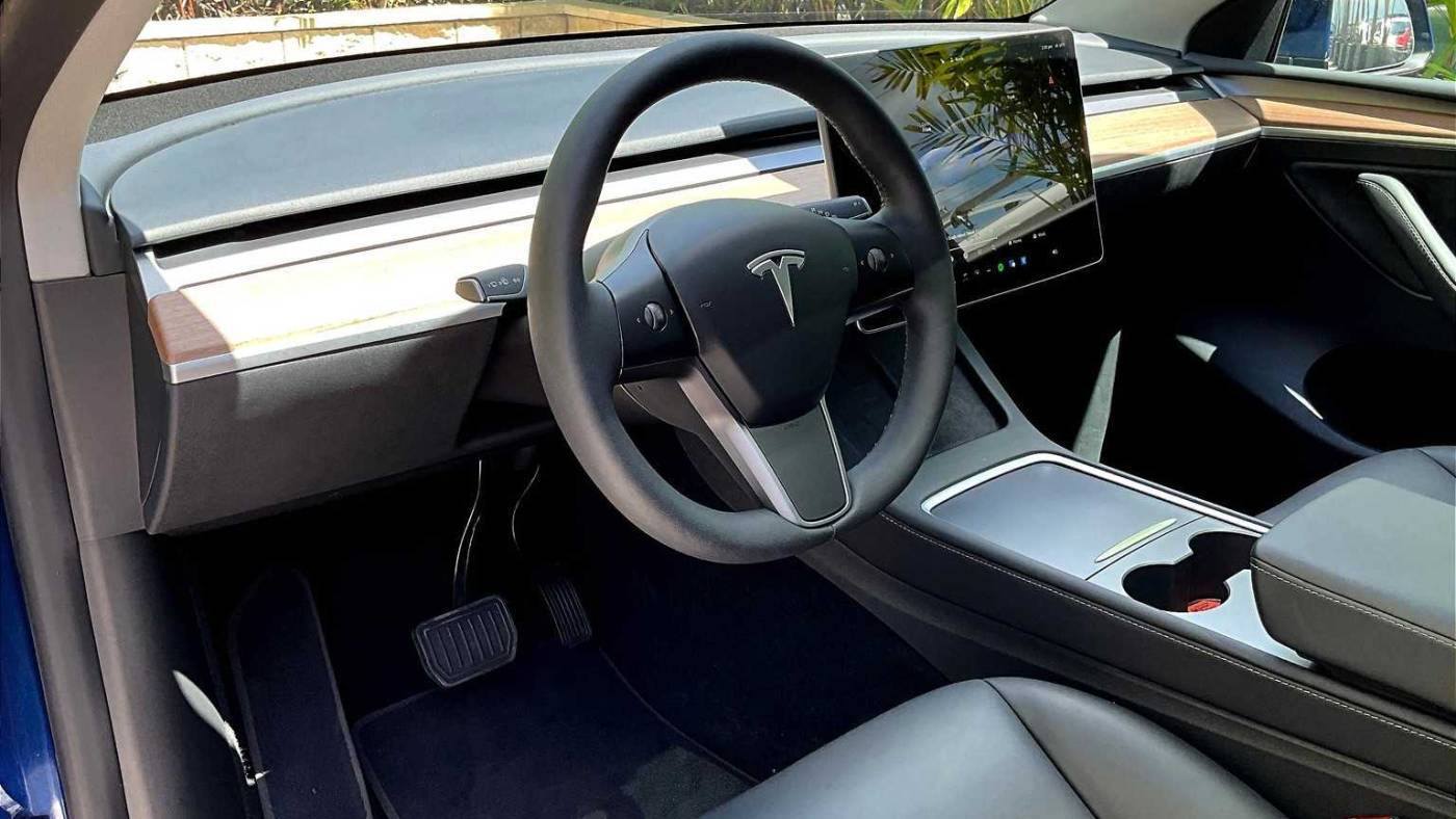 2023 Tesla Model Y 7SAYGAEE1PF939780