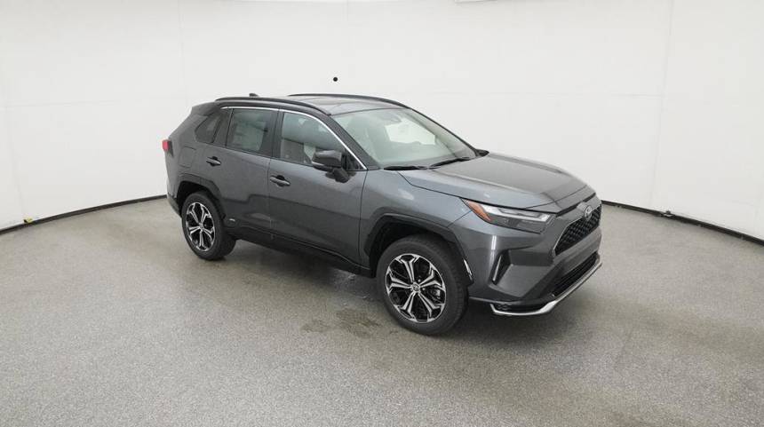 2025 Toyota RAV4 Plug-In Hybrid JTMEB3FV3SD257282