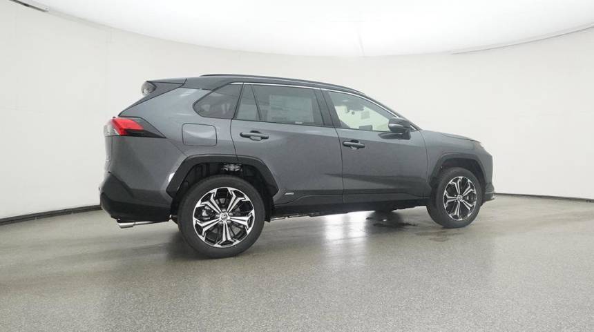 2025 Toyota RAV4 Plug-In Hybrid JTMEB3FV3SD257282