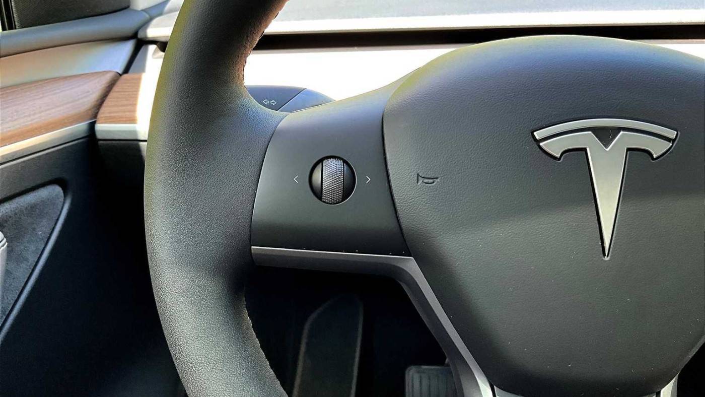 2023 Tesla Model Y 7SAYGAEE1PF939780