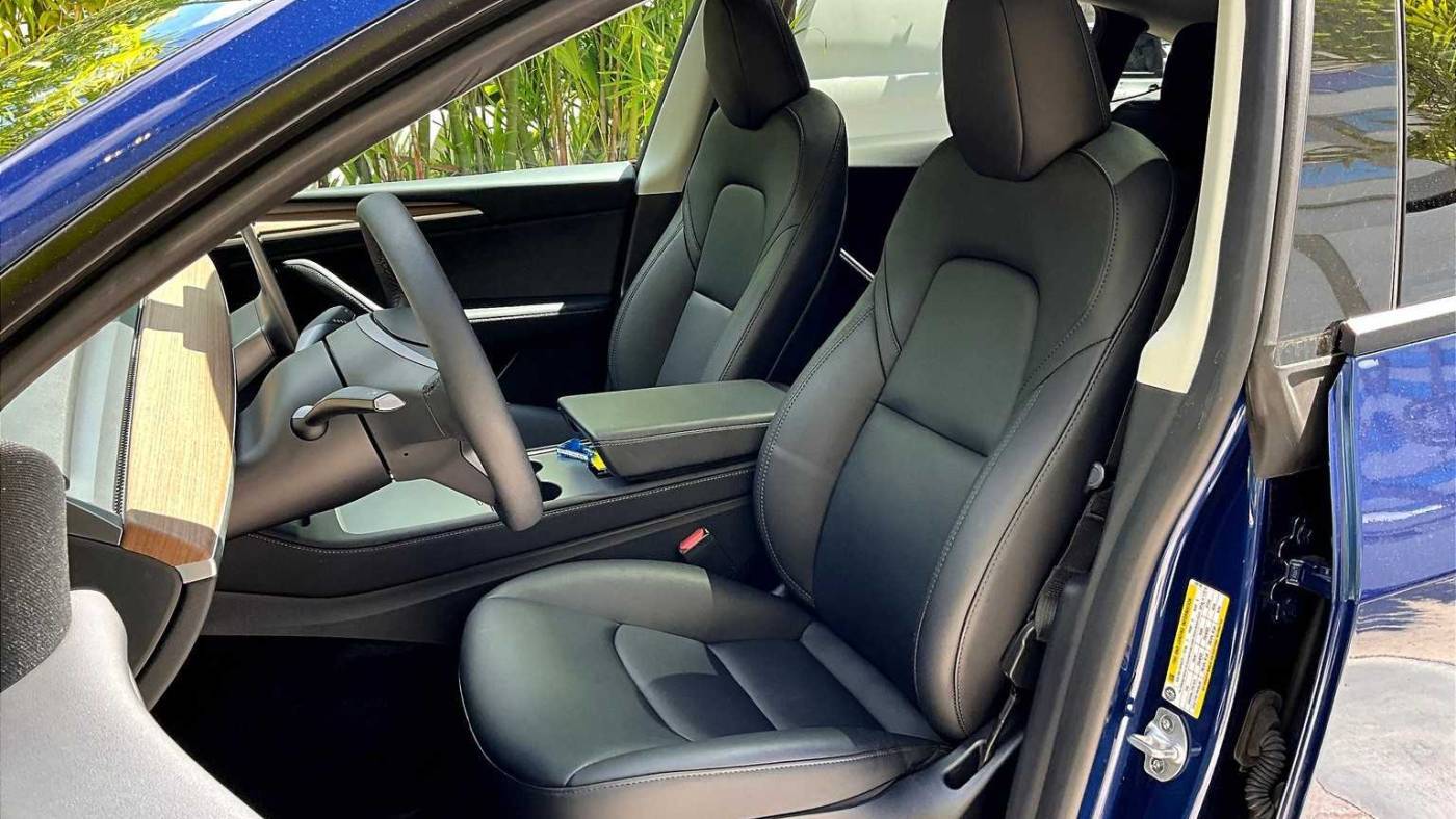 2023 Tesla Model Y 7SAYGAEE1PF939780