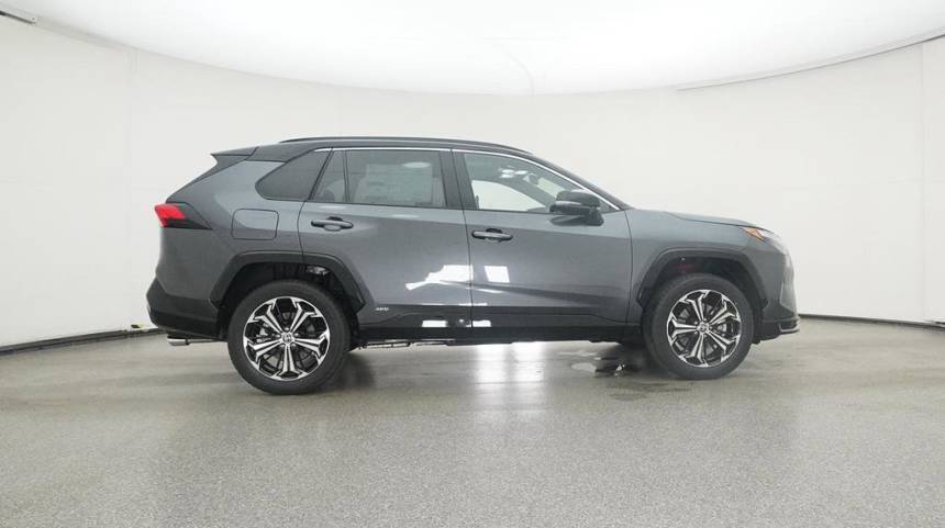 2025 Toyota RAV4 Plug-In Hybrid JTMEB3FV3SD257282