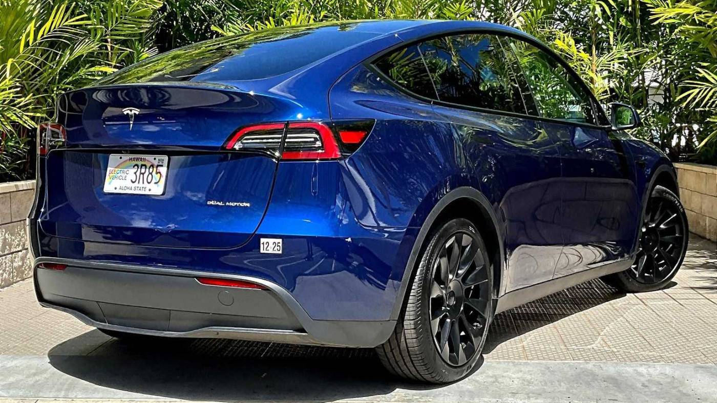2023 Tesla Model Y 7SAYGAEE1PF939780