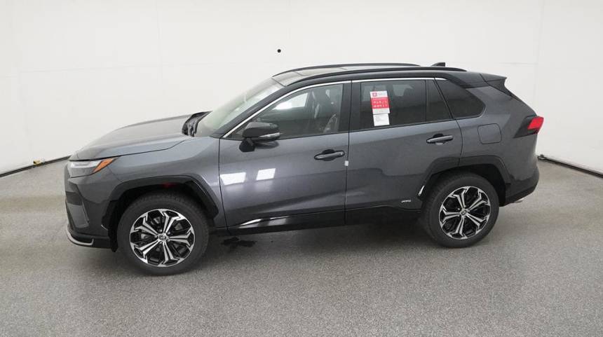 2025 Toyota RAV4 Plug-In Hybrid JTMEB3FV3SD257282