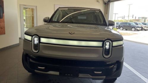 2023 Rivian R1S - Images - 4