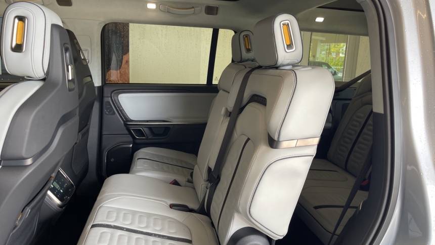 2023 Rivian R1S - Images - 9