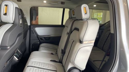 2023 Rivian R1S - Images - 9