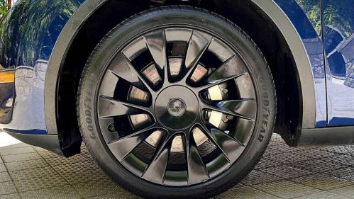 2023 Tesla Model Y 7SAYGAEE1PF939780