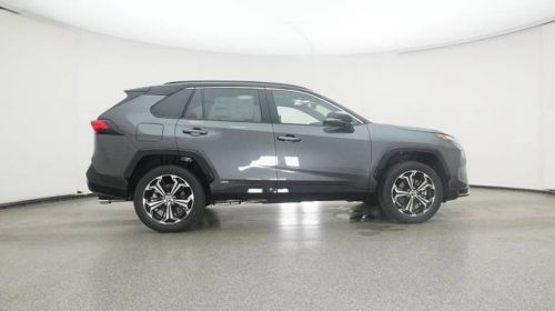 2025 Toyota RAV4 Plug-In Hybrid JTMEB3FV3SD257282