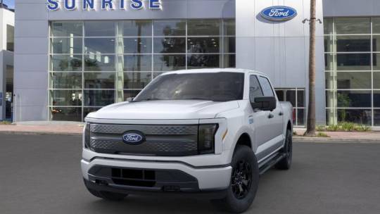 2025 Ford F-150 Lightning 1FTVW3LK0SWG11472