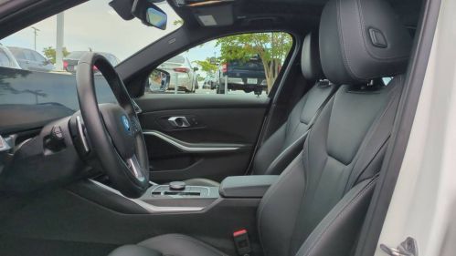 2024 BMW 3 Series - Images - 14
