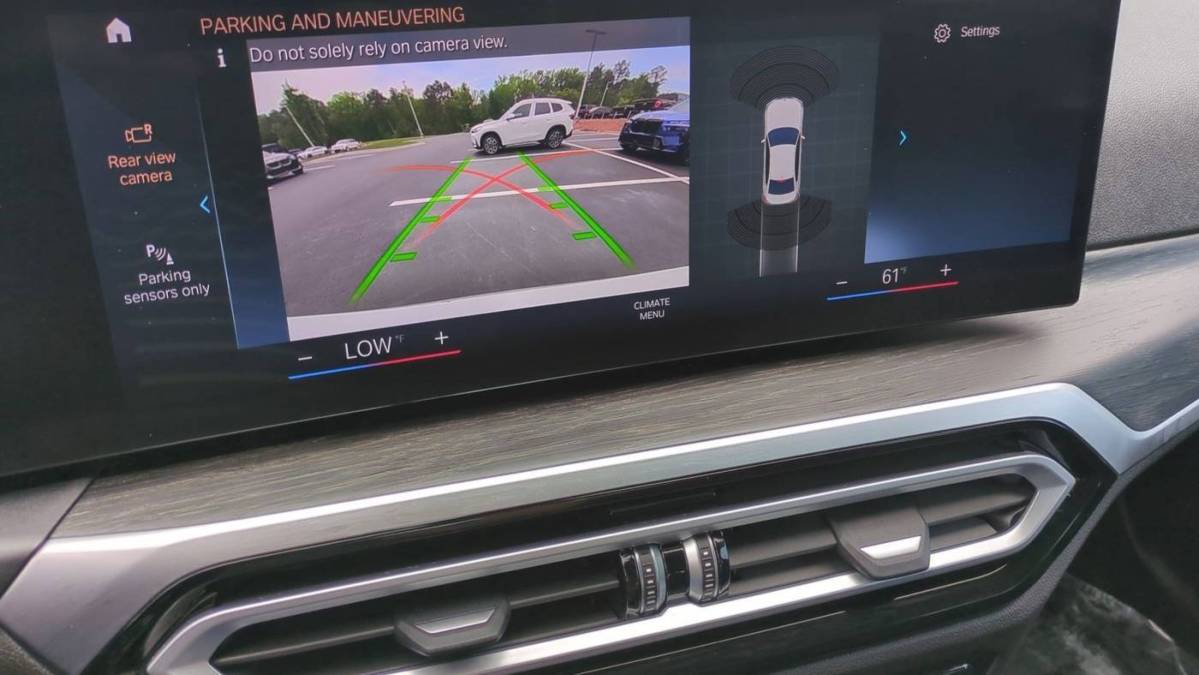 2024 BMW 3 Series - Images - 23