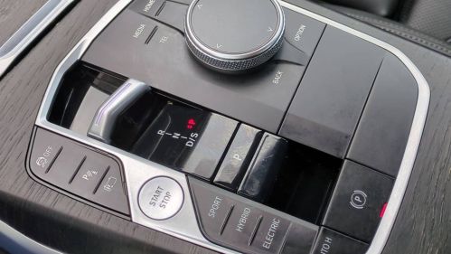 2024 BMW 3 Series - Images - 24