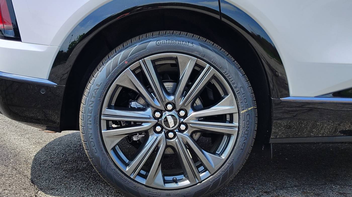 2025 Cadillac OPTIQ 3GYK3GMR3SS208428
