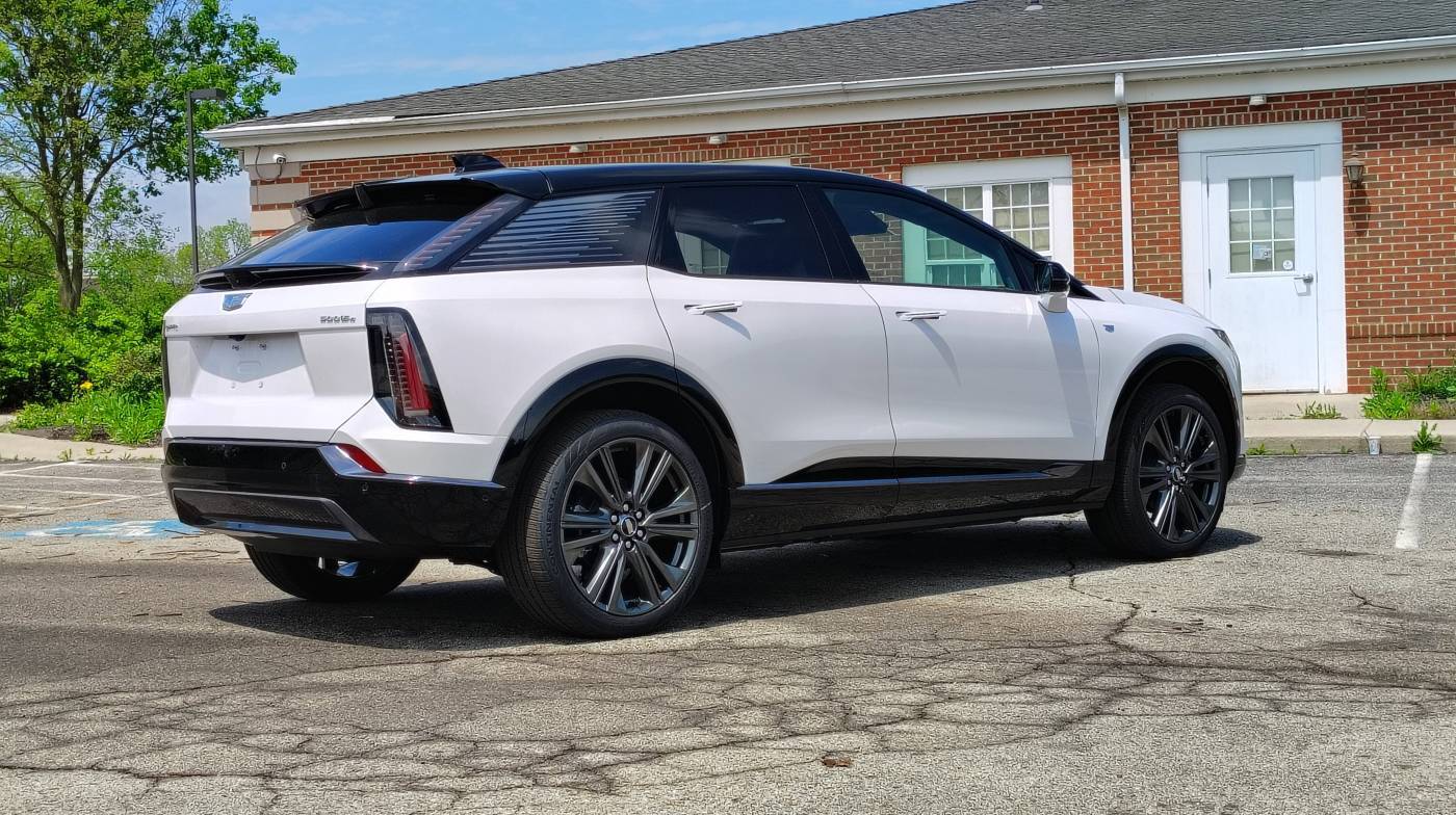 2025 Cadillac OPTIQ 3GYK3GMR3SS208428