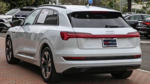 2022 Audi e-tron WA1AAAGE0NB013992